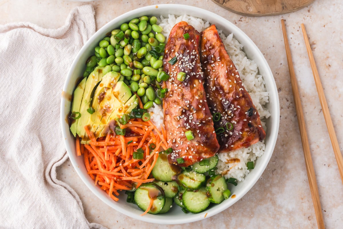 Teriyaki Salmon Bowls: Flavor-Packed Air Fryer Meal Prep Favorite